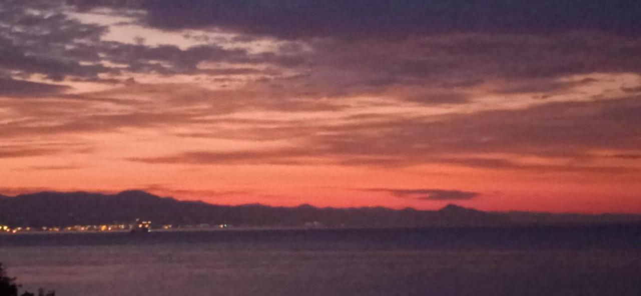 Appartamento Con Super Vista Sul Mare Аренцано Екстериор снимка